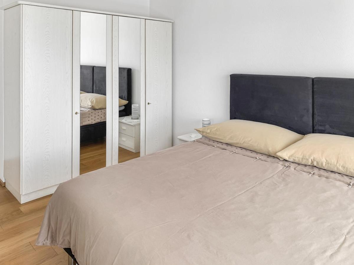 Hotel Haus Zur Lilie Hinwil Esterno foto